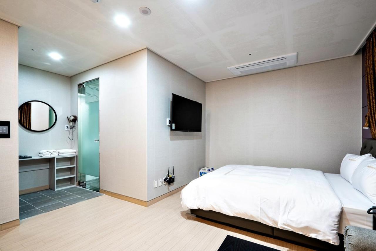 Siheung Seoul Tourist Hotel Exterior photo
