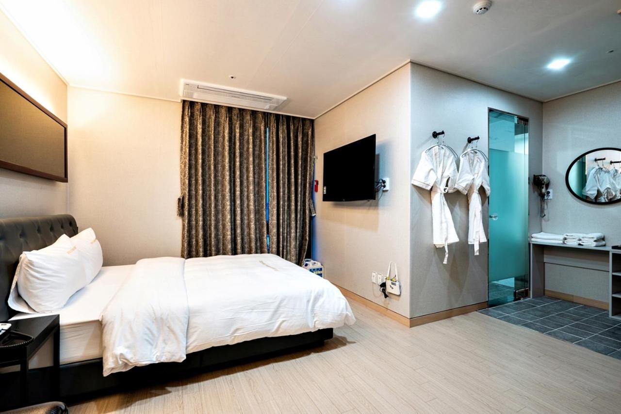 Siheung Seoul Tourist Hotel Exterior photo