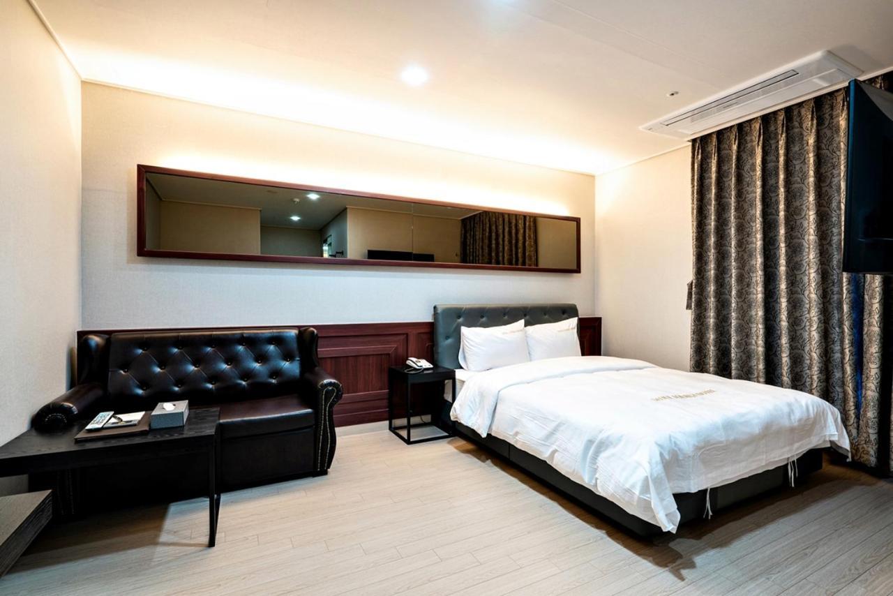 Siheung Seoul Tourist Hotel Exterior photo