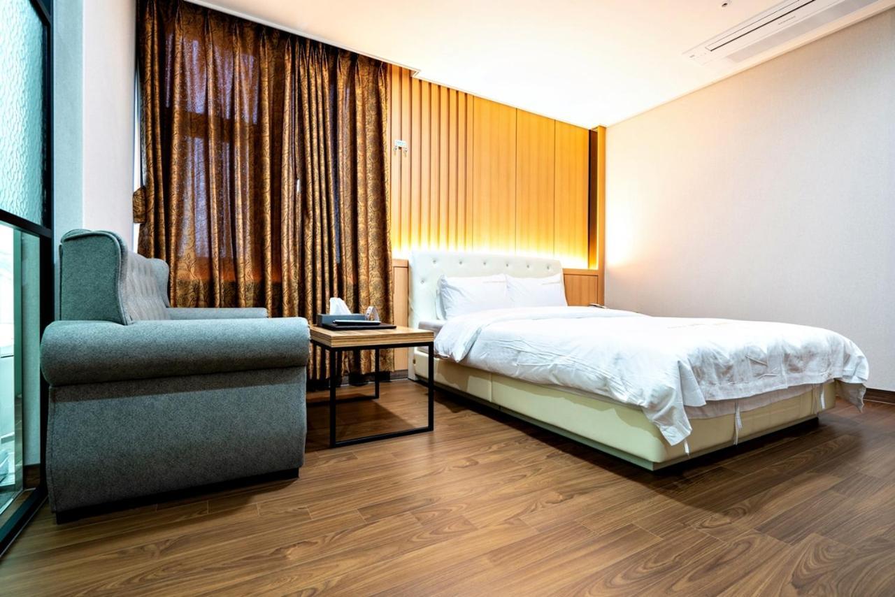 Siheung Seoul Tourist Hotel Exterior photo