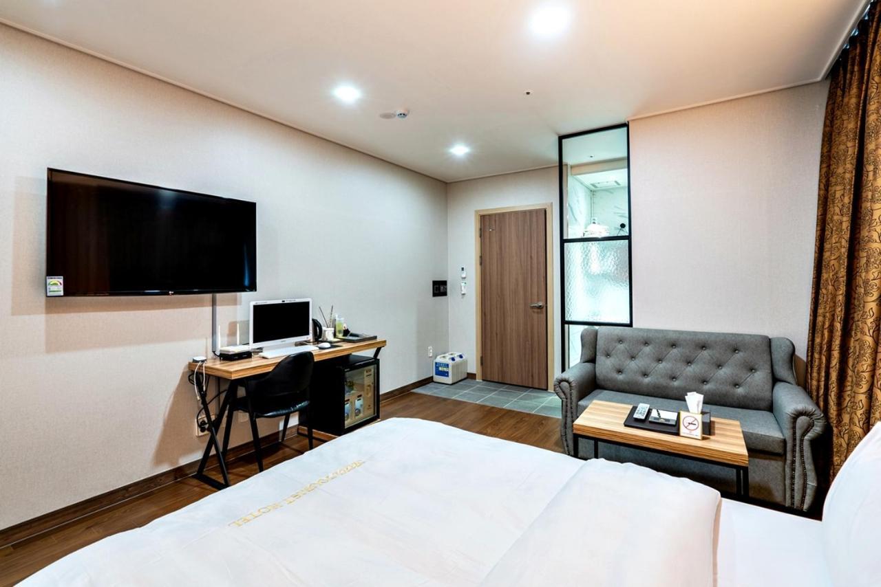 Siheung Seoul Tourist Hotel Exterior photo