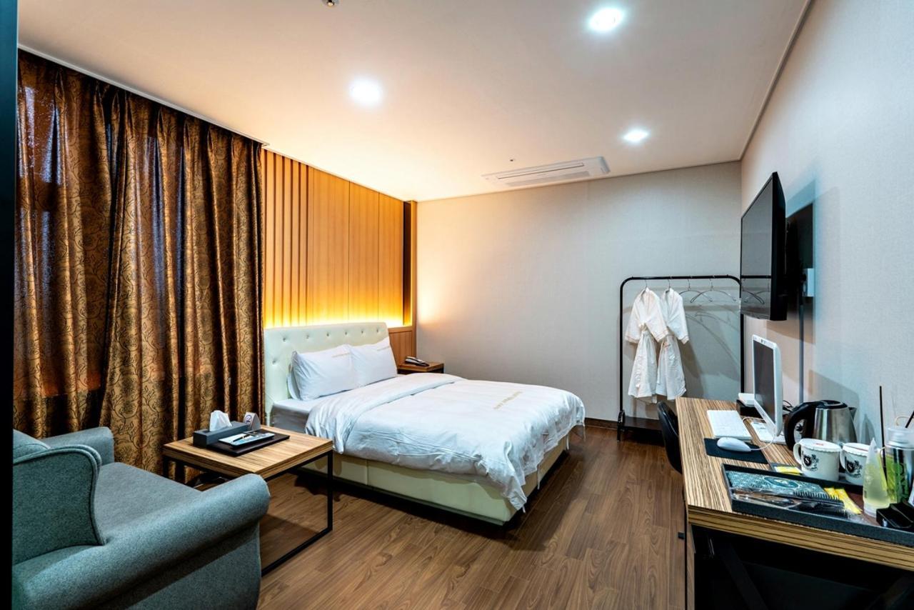 Siheung Seoul Tourist Hotel Exterior photo