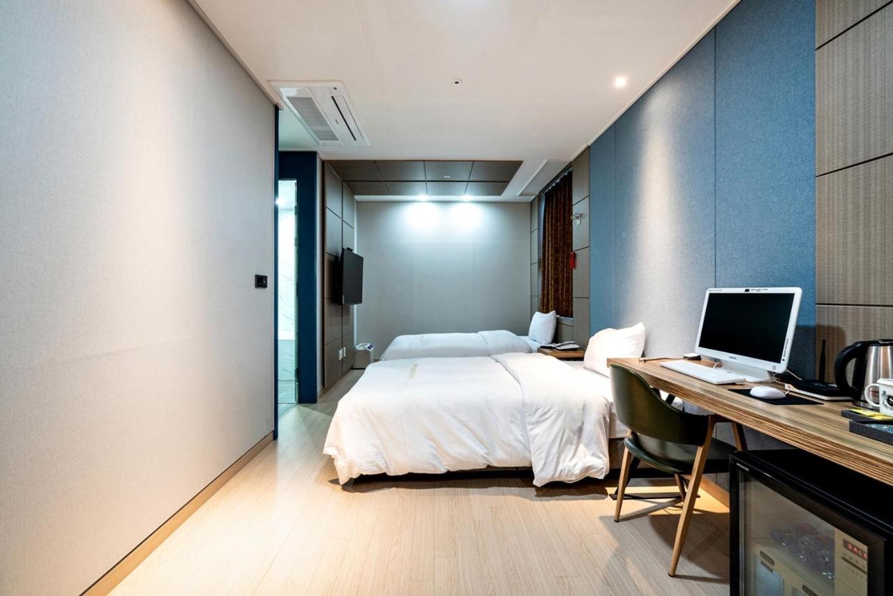 Siheung Seoul Tourist Hotel Exterior photo