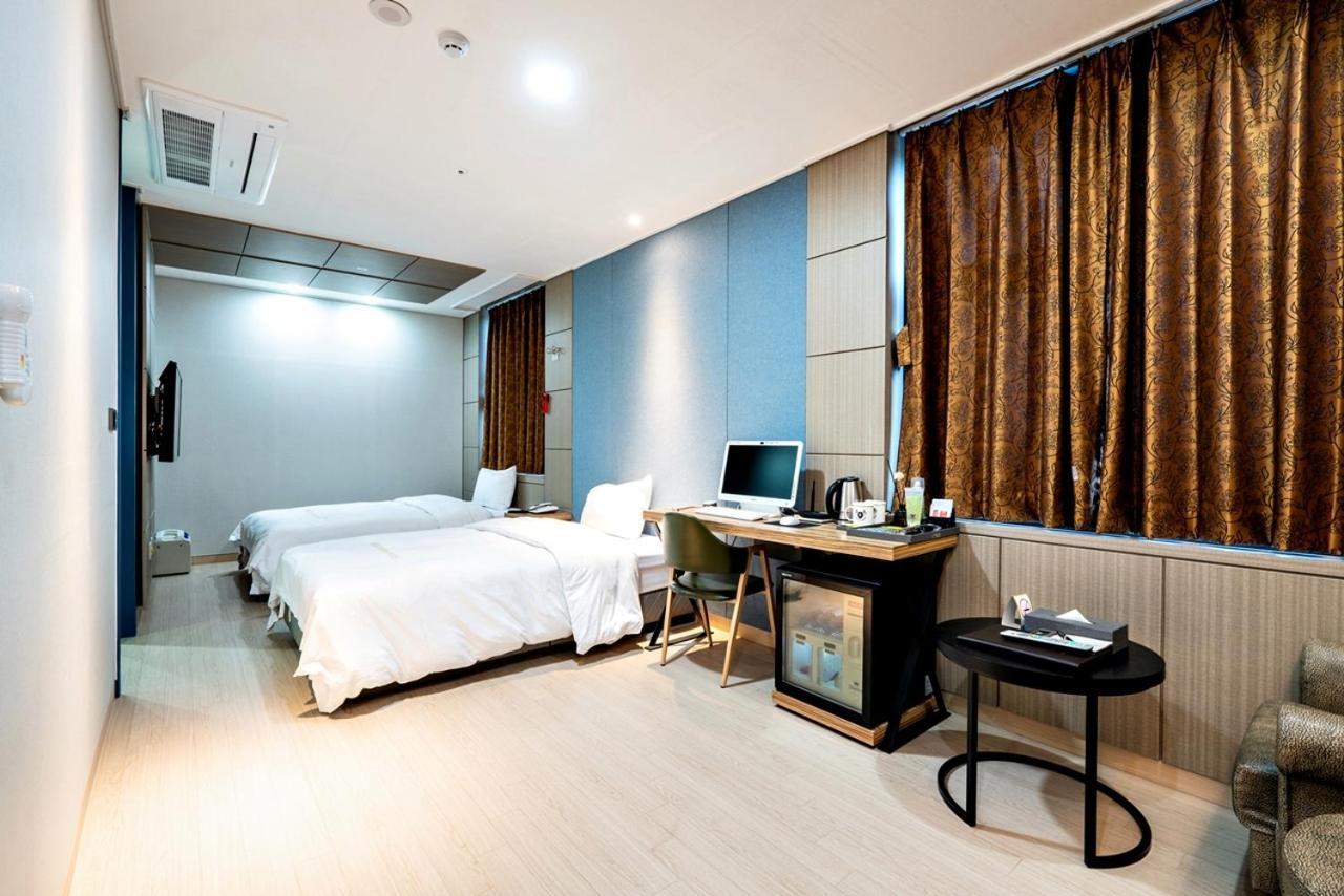 Siheung Seoul Tourist Hotel Exterior photo